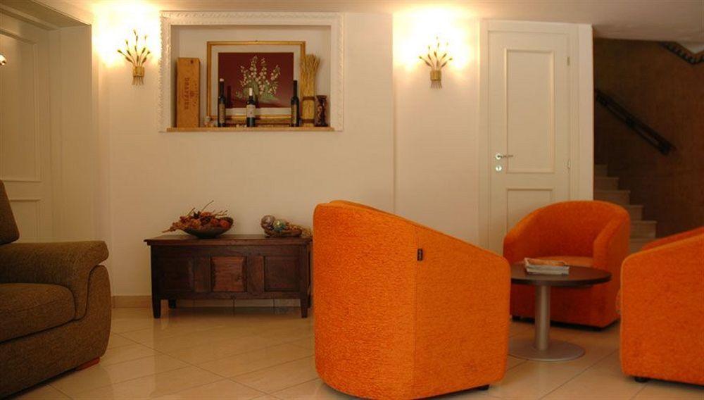 Hotel Bamar Пинарелла Экстерьер фото